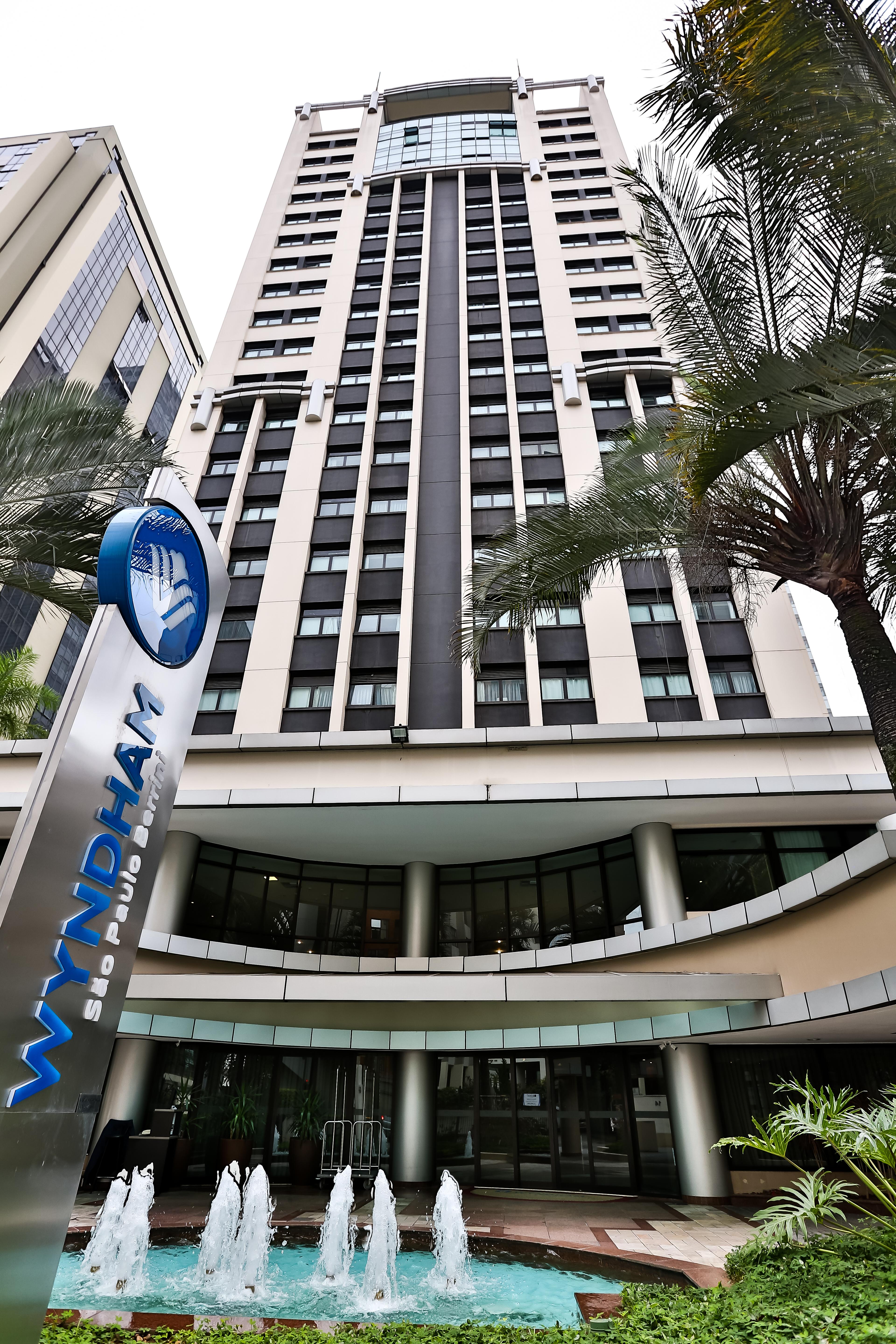 Wyndham Berrini Hotel 4*